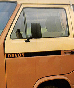 1980 Devon Moonraker Door Stripe and Logo